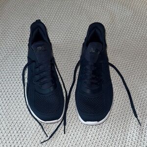 Men’s APL Techloom Tracer sneaker.